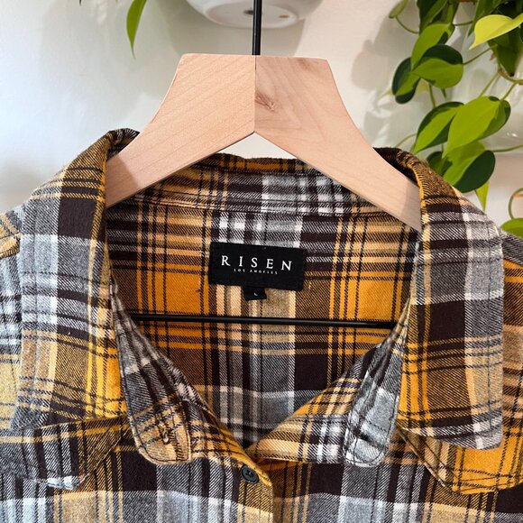 Risen Los Angeles Yellow Brown Plaid Frayed Hem Flannel Shirt Size L 100% Cotton - Picture 2 of 7
